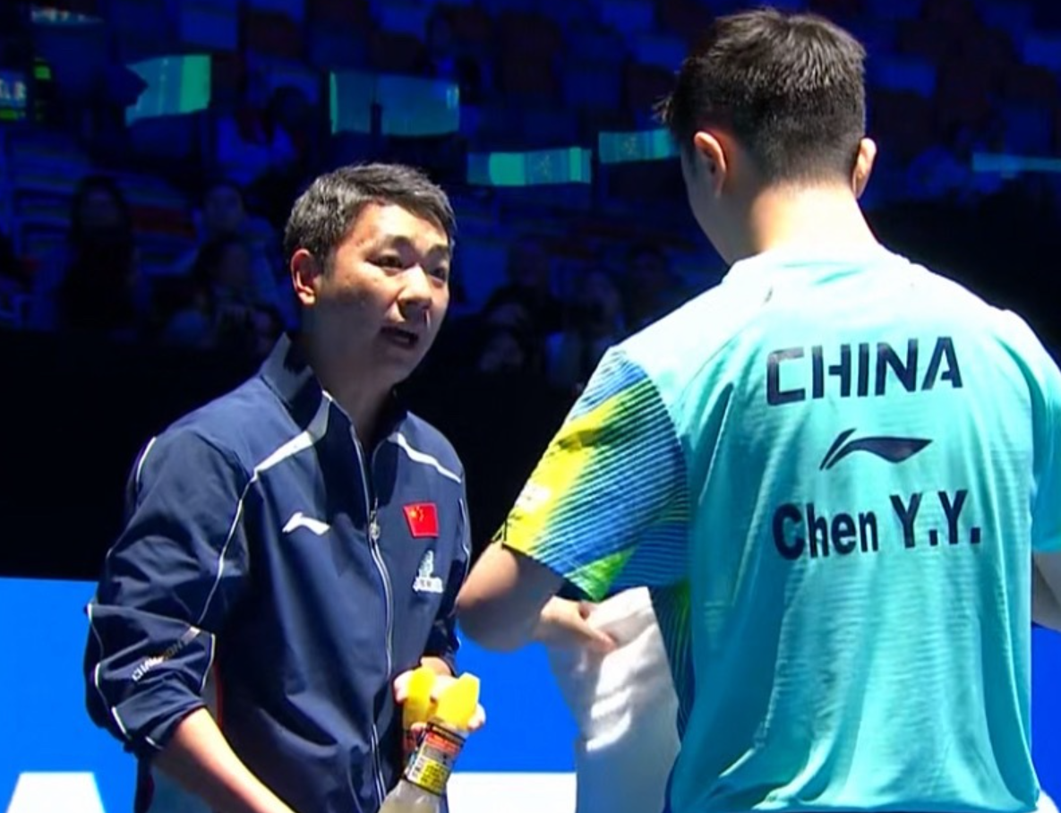 世界赛队伍-全场接发和发球保持劣势！陈垣宇0-3户上隼辅无缘两连胜！